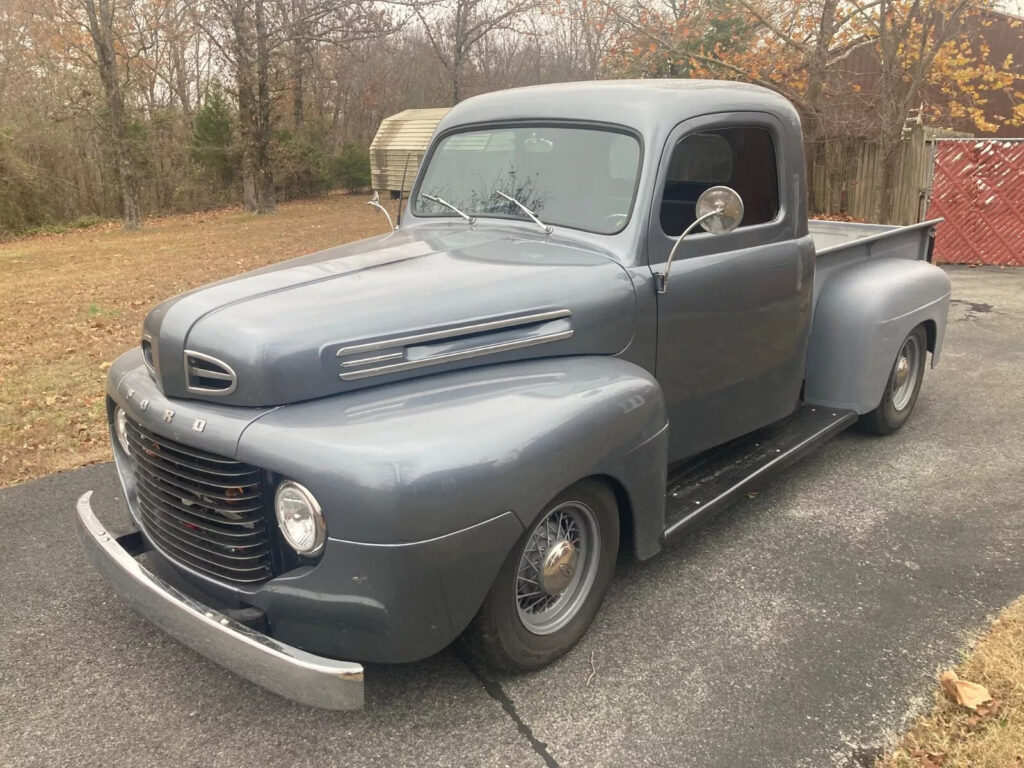 1949 Ford Pickups