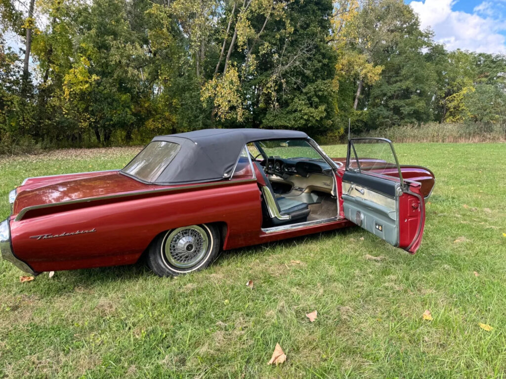 1963 Ford Thunderbird Sports Roadster