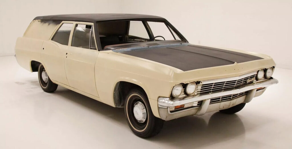 1965 Chevrolet Biscayne Station Wagon