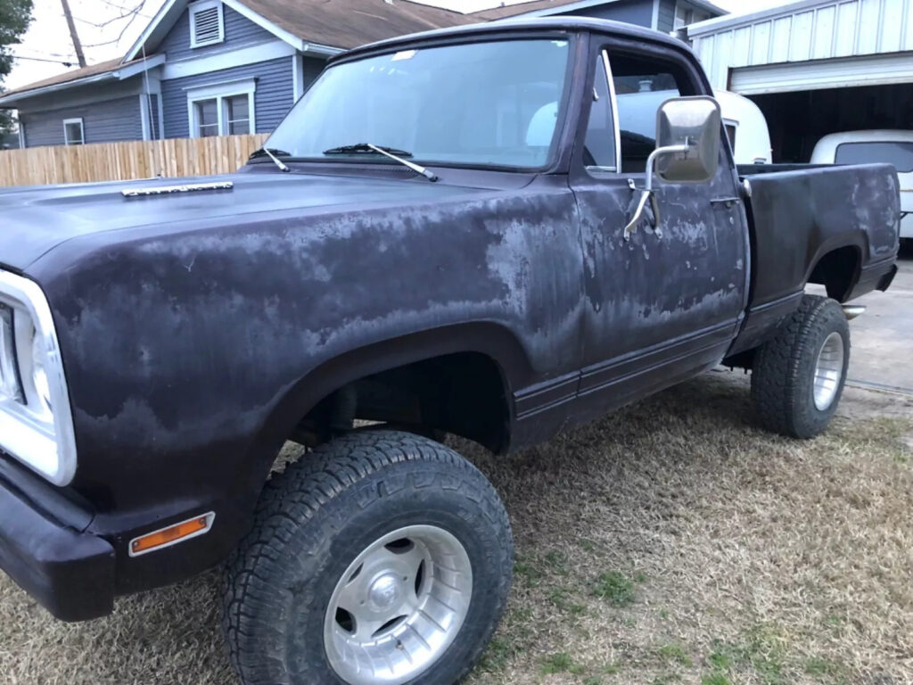 1977 Dodge Power Wagon