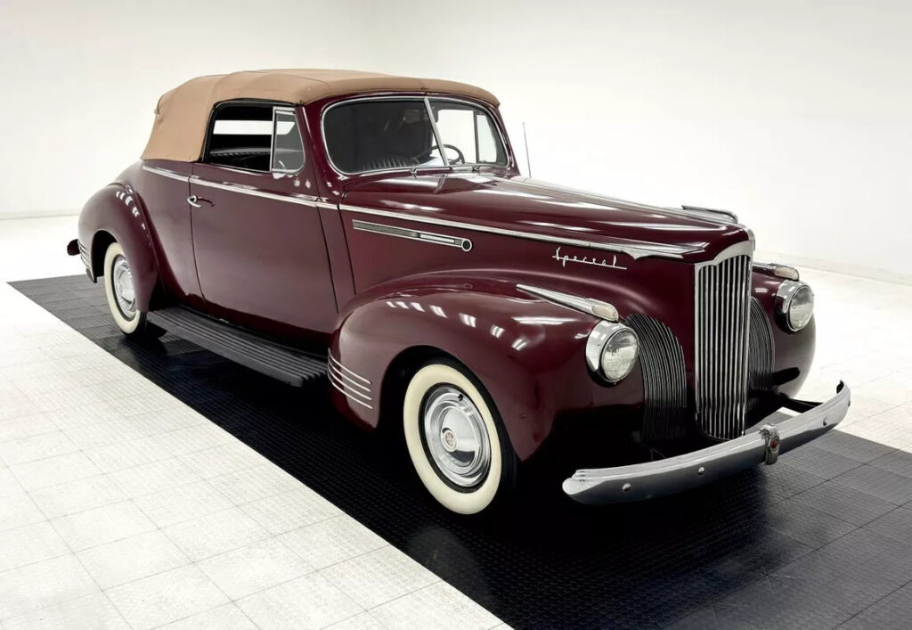 1941 Packard 120 Series 1901 Convertible Coupe