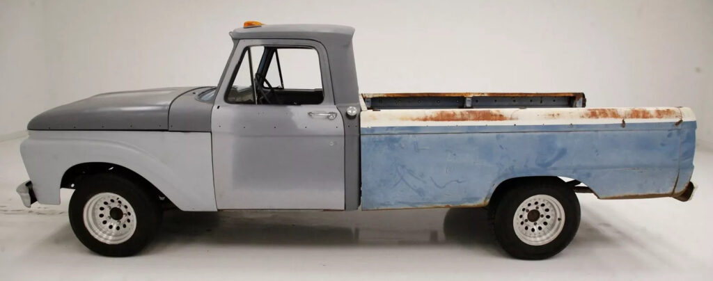 1965 Ford F-100 Pickup