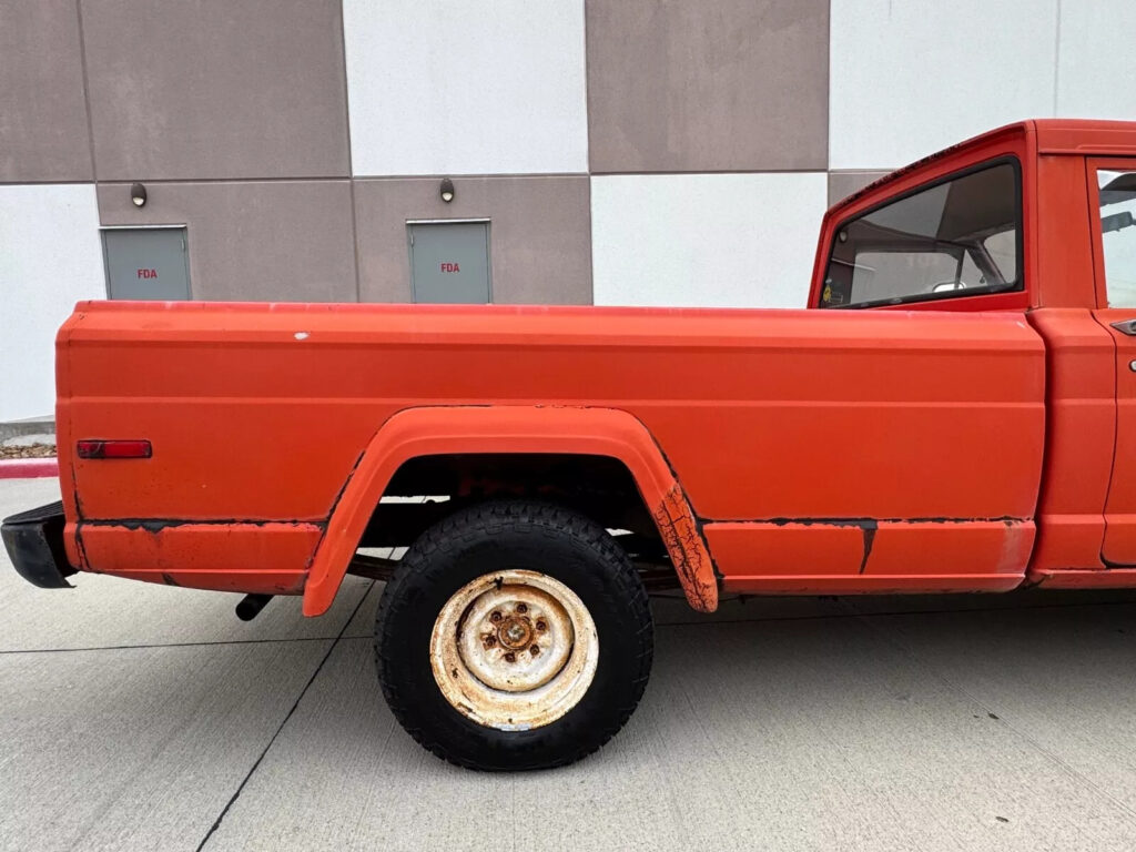 1975 Jeep J10 jeep j10 pick up Truck Classic barn find 4×4