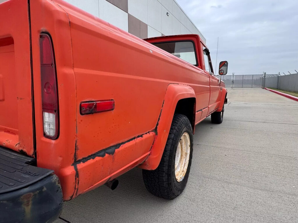 1975 Jeep J10 jeep j10 pick up Truck Classic barn find 4×4