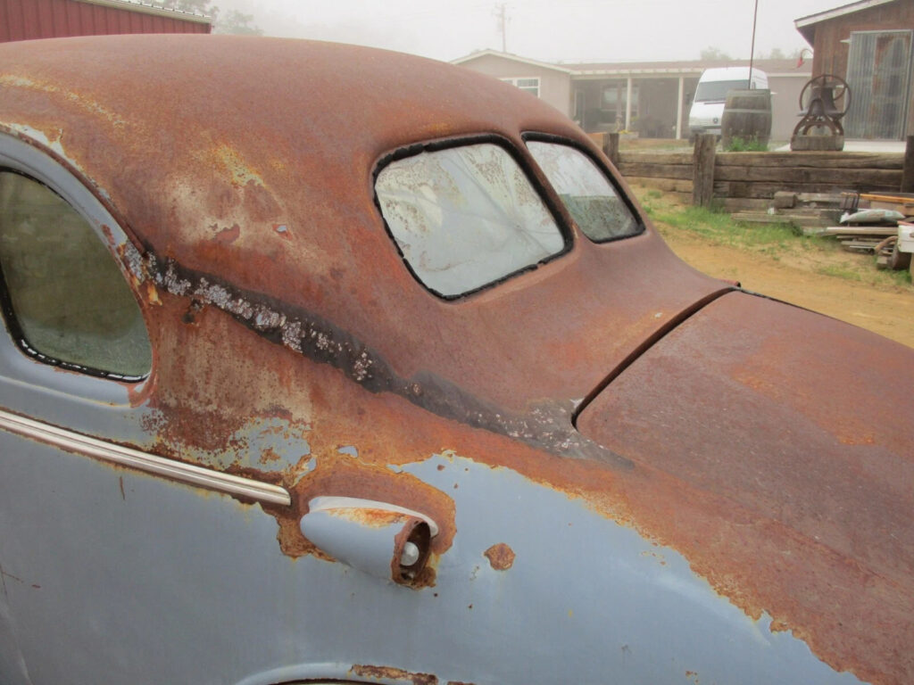 1937 Oldsmobile Six Coupe