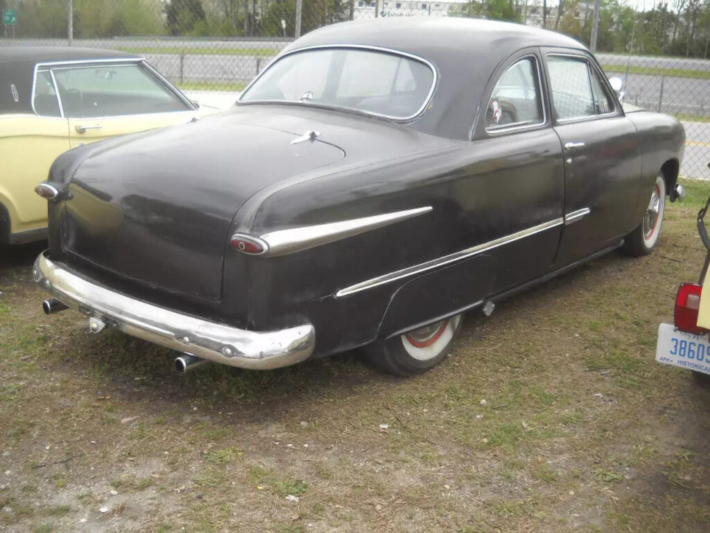 1949 Ford Crestline Old School Custom