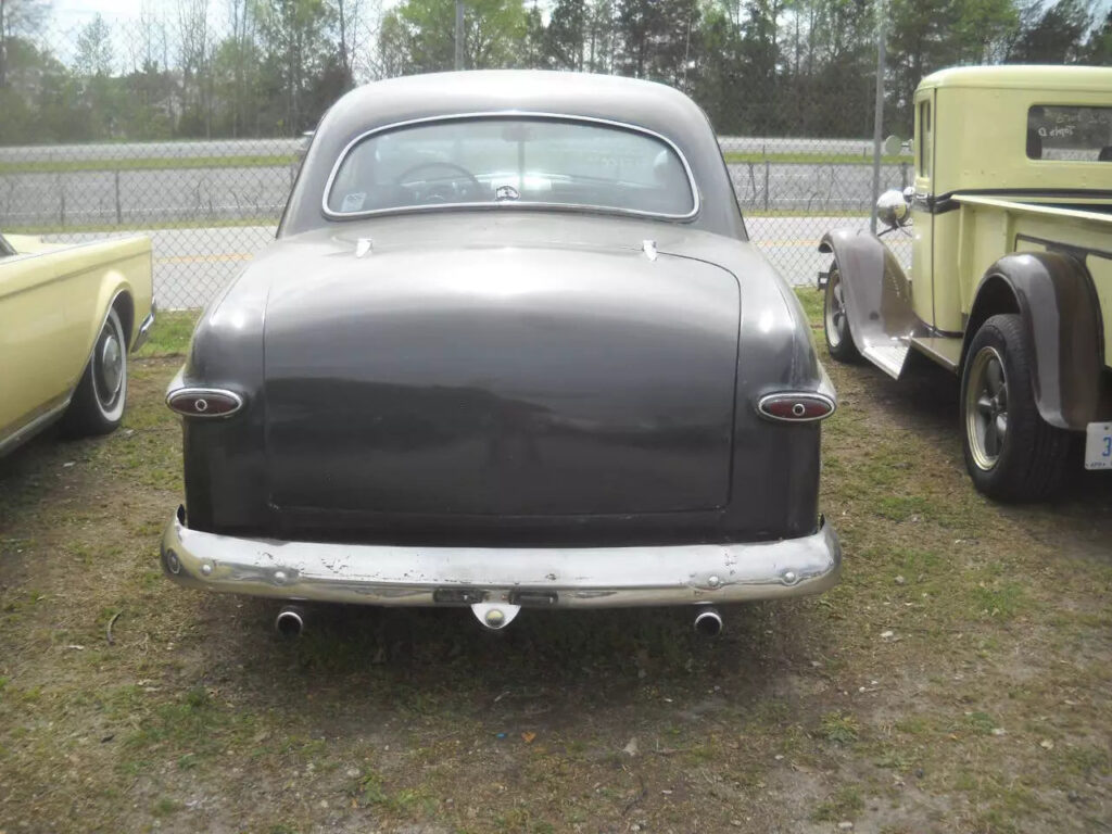 1949 Ford Crestline Old School Custom