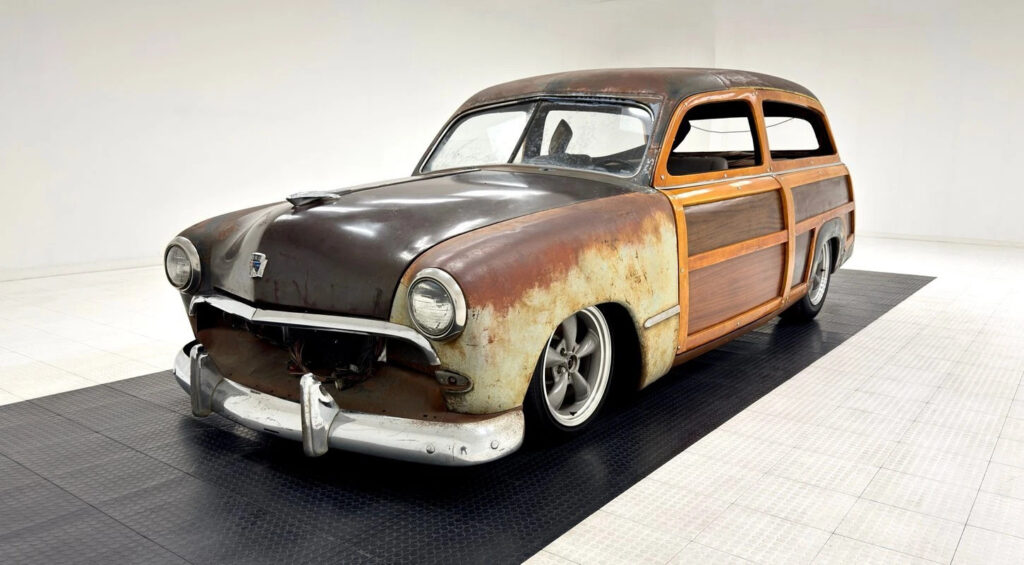 1950 Ford Deluxe Country Squire Station Wagon