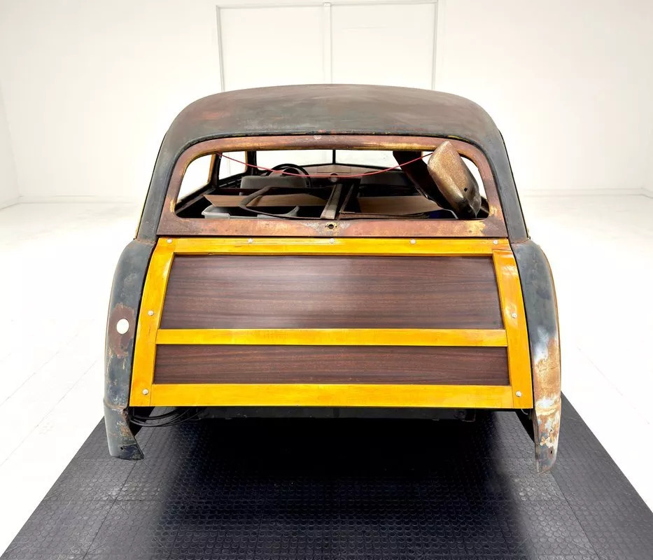 1950 Ford Deluxe Country Squire Station Wagon