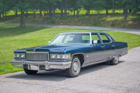 1975 Cadillac Fleetwood for sale