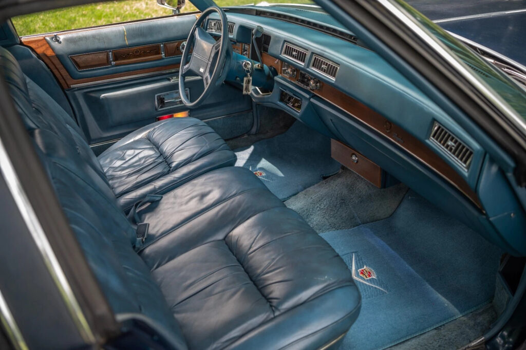 1975 Cadillac Fleetwood