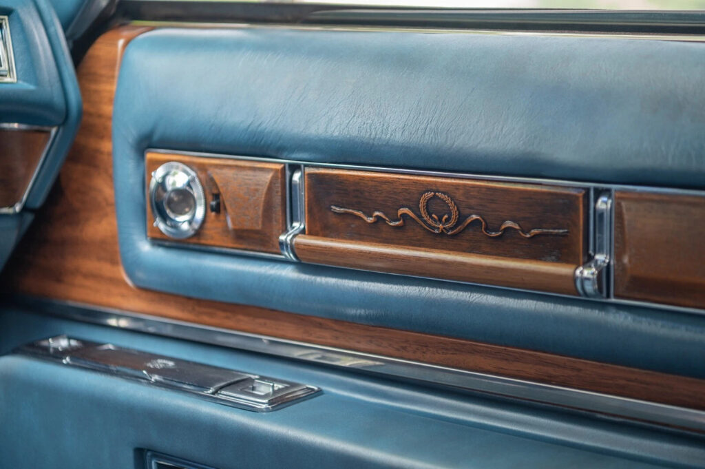 1975 Cadillac Fleetwood
