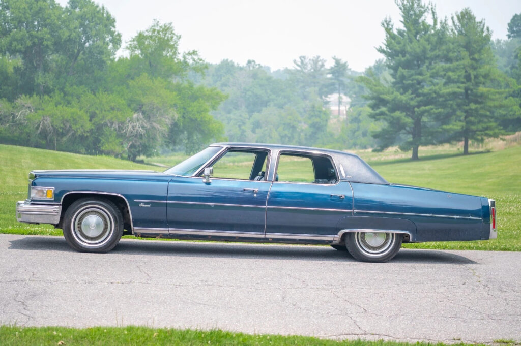 1975 Cadillac Fleetwood