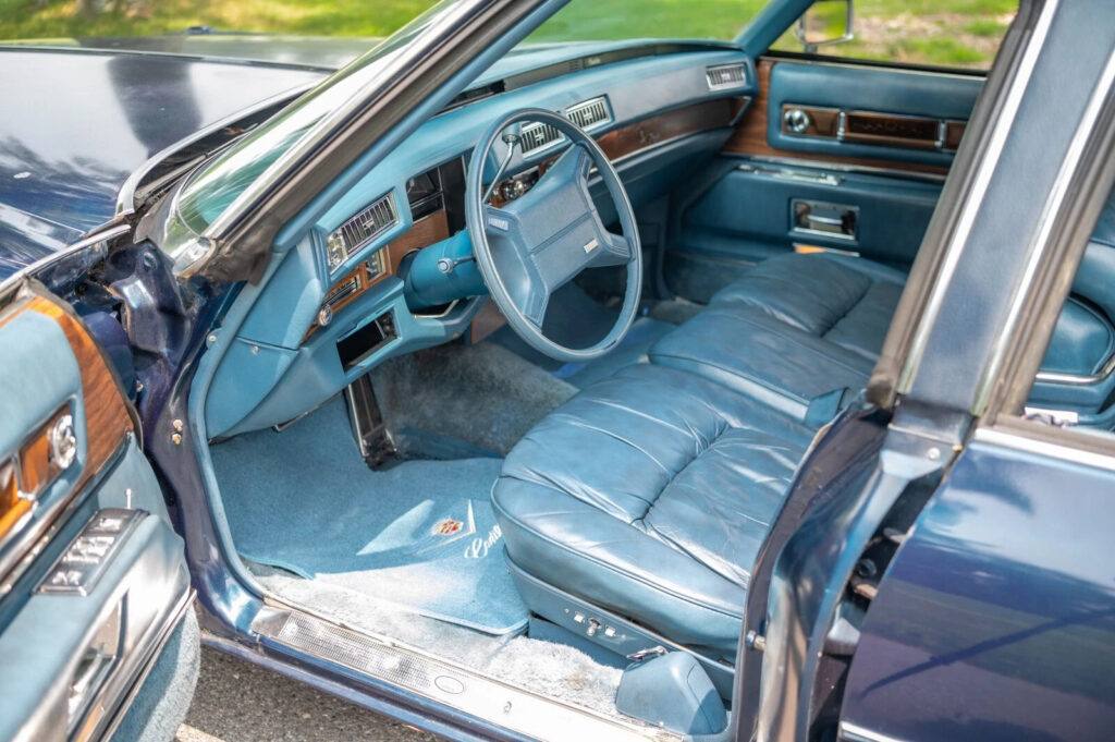 1975 Cadillac Fleetwood