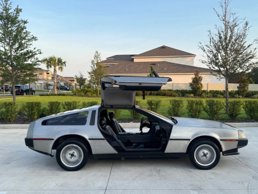 1981 Delorean DMC Gullwing Dmc-12 Delorian