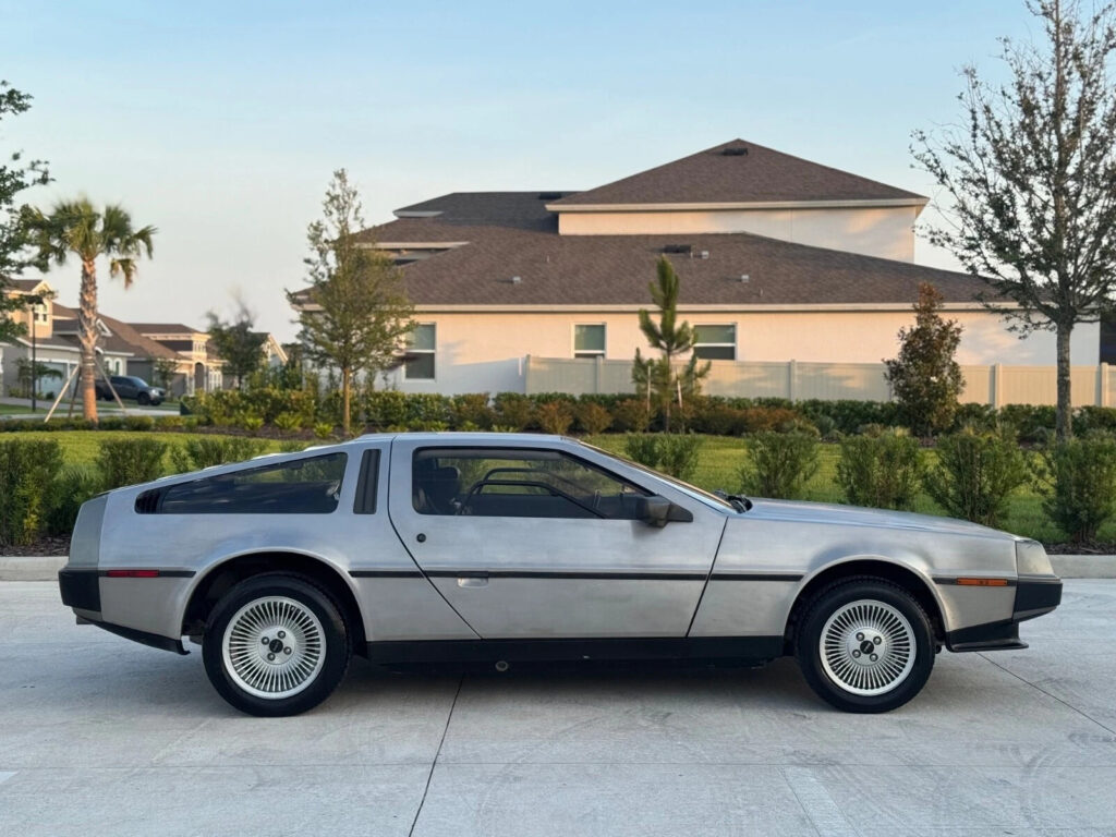 1981 Delorean DMC Gullwing Dmc-12 Delorian