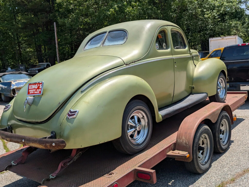 1940 Ford Standard