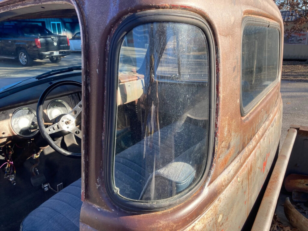 1954 Chevrolet Pickups