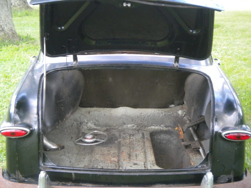 1950 Ford Custom Deluxe V8 *NO Reserve*