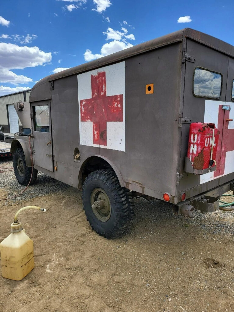 1967 M725 Military Ambulance
