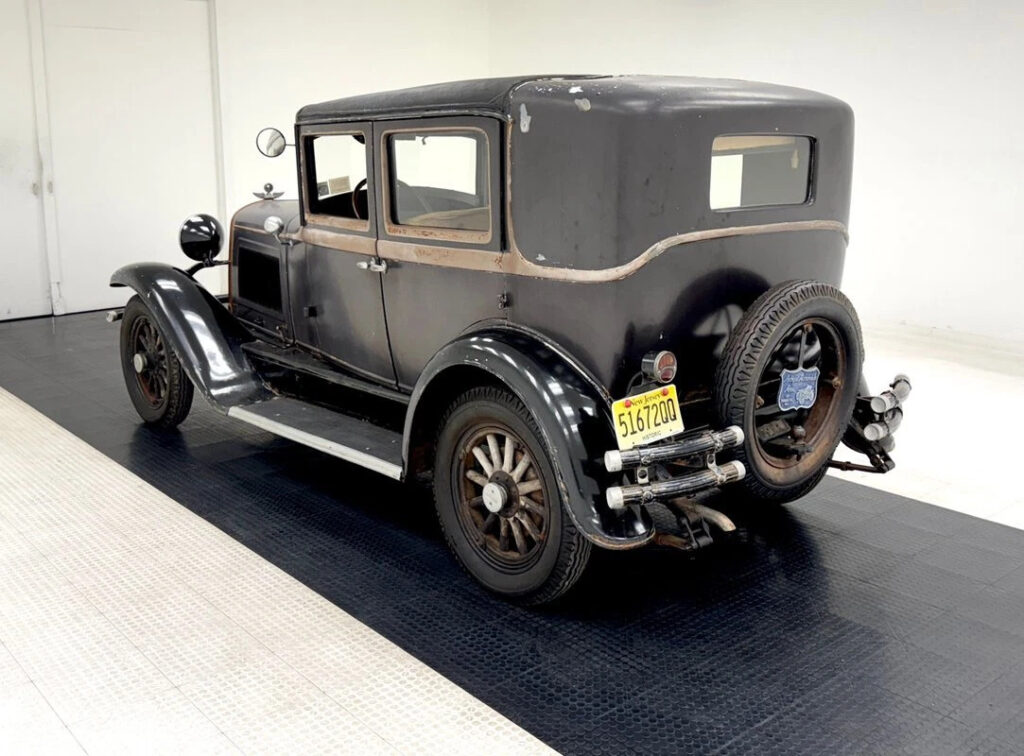 1929 Overland Whippet 98A Series Sedan