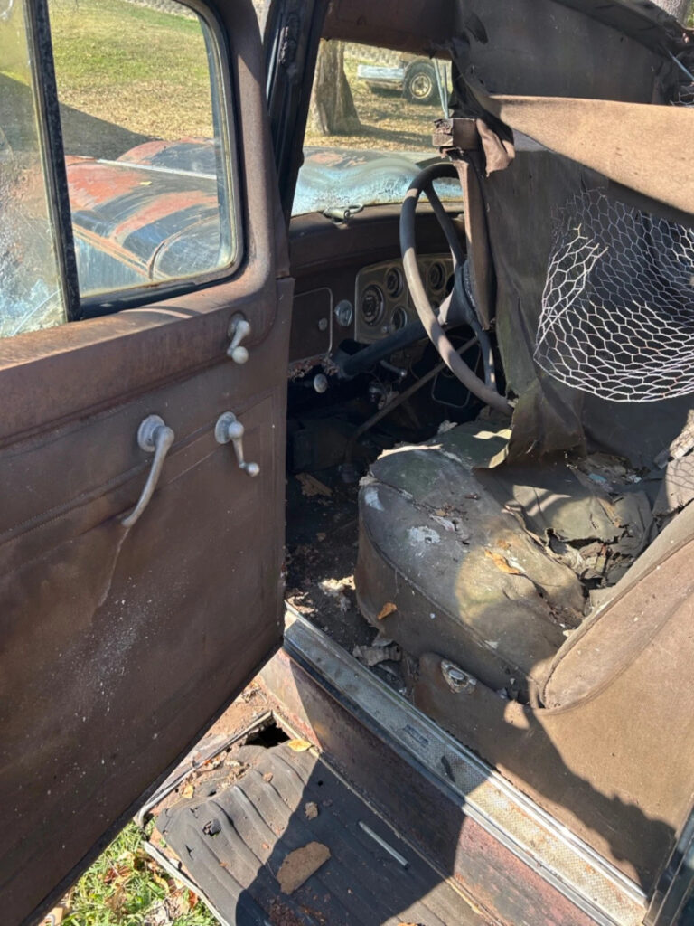 1934 Packard 1102 7 Passenger Sedan