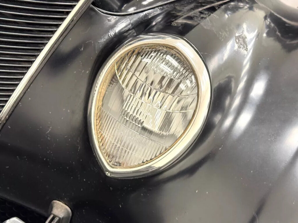 1937 Ford 85 Deluxe 5 Window Coupe