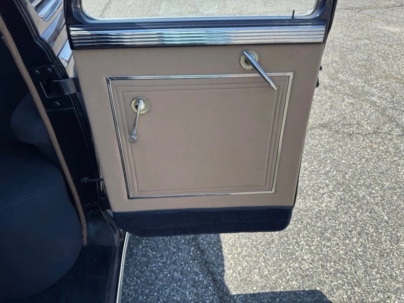 1949 Chrysler New Yorker Straight 8