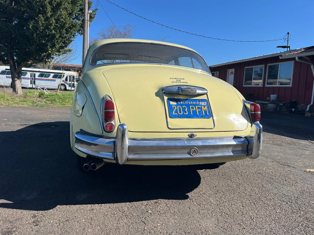 1959 Jaguar MK2 3.8