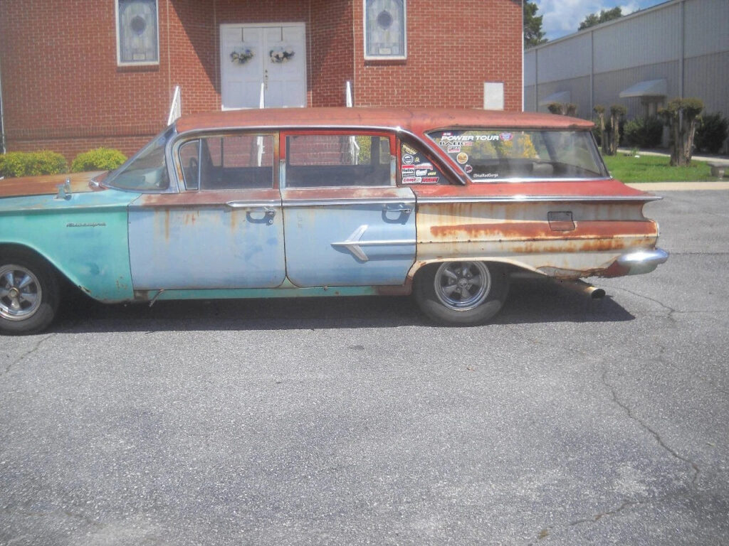 1960 Chevrolet Impala 9 Passenger Station Wagon