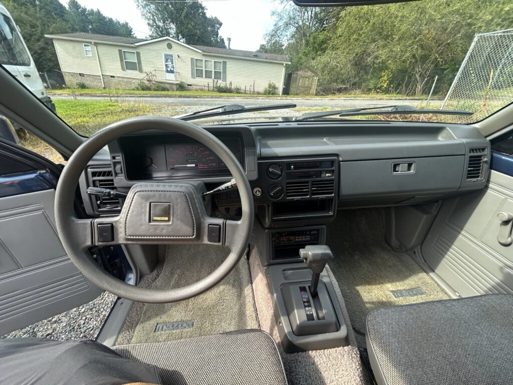 1989 Mazda B-Series Pickups CAB PLUS