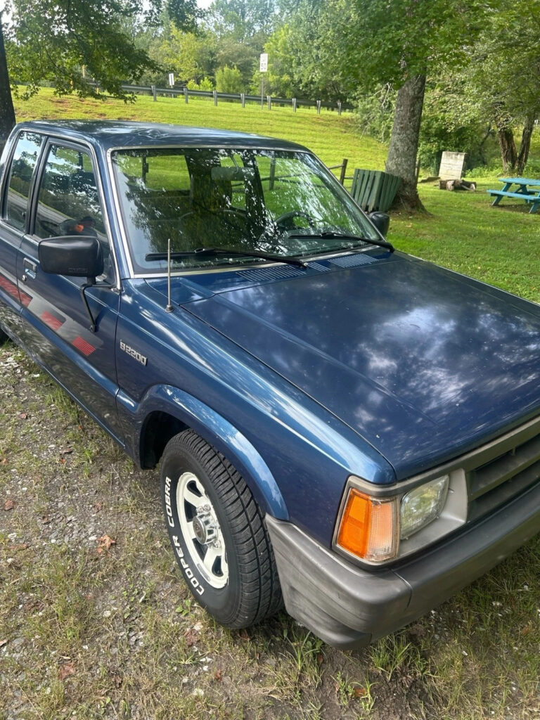 1989 Mazda B-Series Pickups CAB PLUS