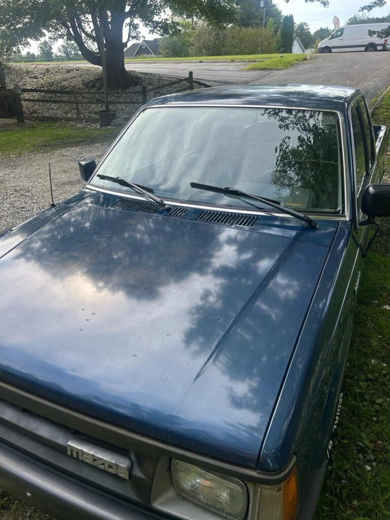 1989 Mazda B-Series Pickups CAB PLUS