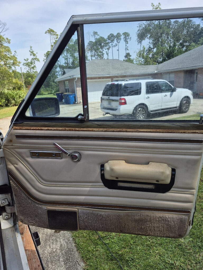 1990 Jeep Wagoneer