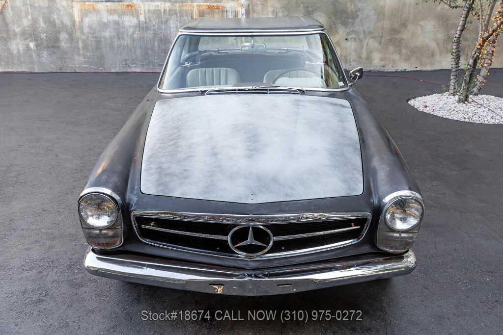 1966 Mercedes-Benz 230sl Pagoda