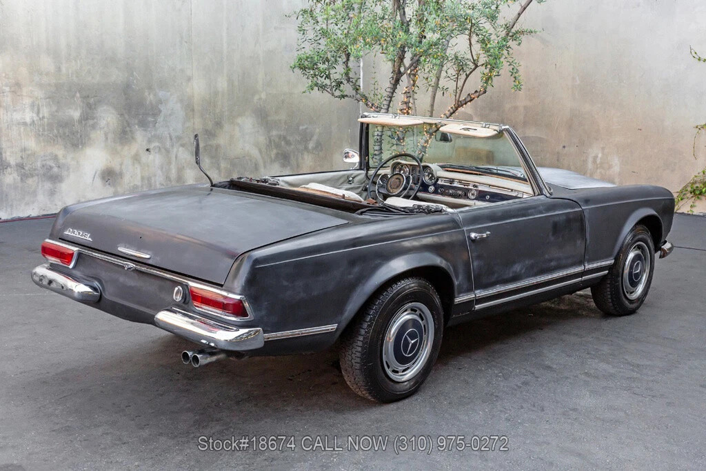1966 Mercedes-Benz 230sl Pagoda