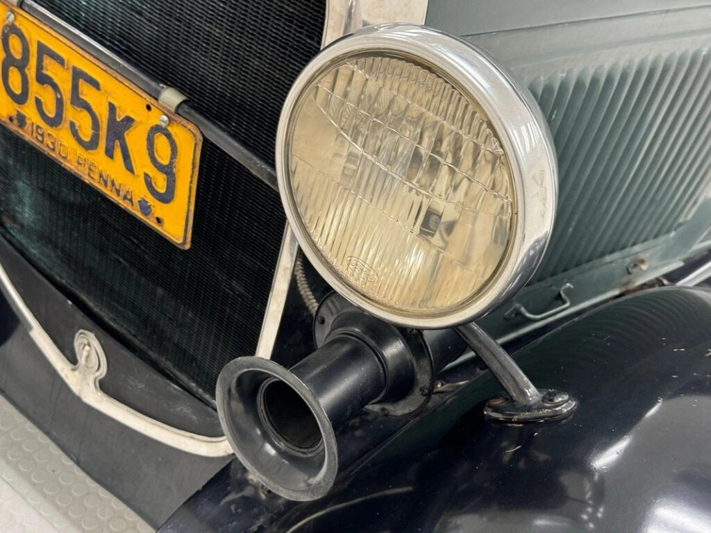 1930 Ford Model A Town Sedan