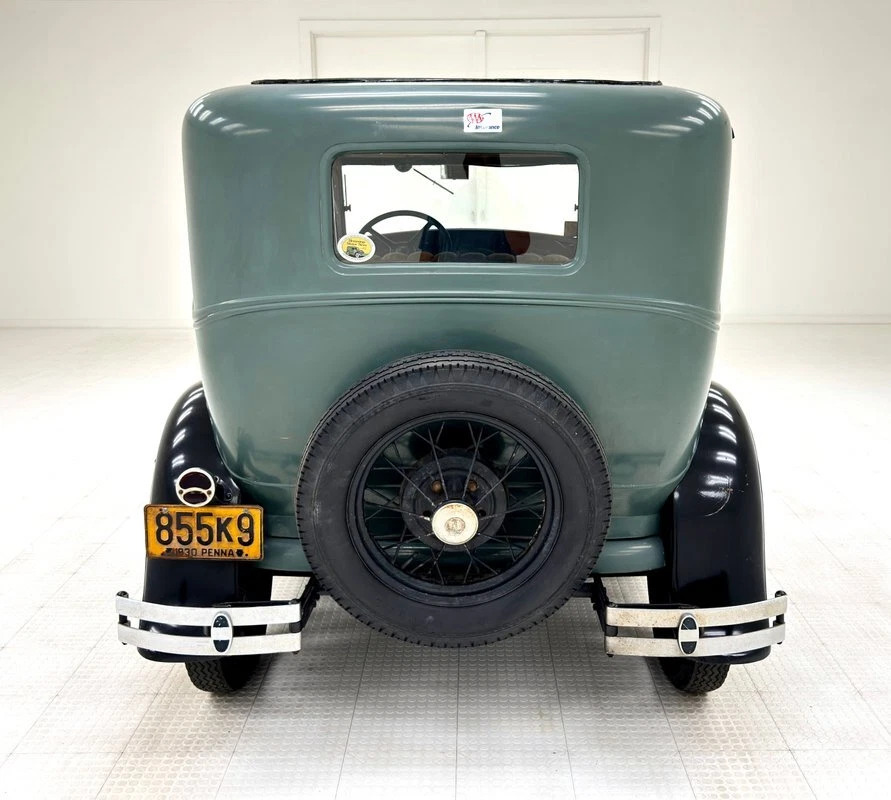 1930 Ford Model A Town Sedan