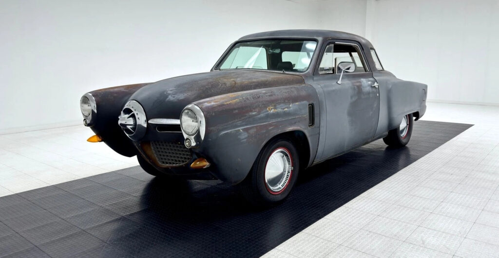 1951 Studebaker Champion Starlite Coupe