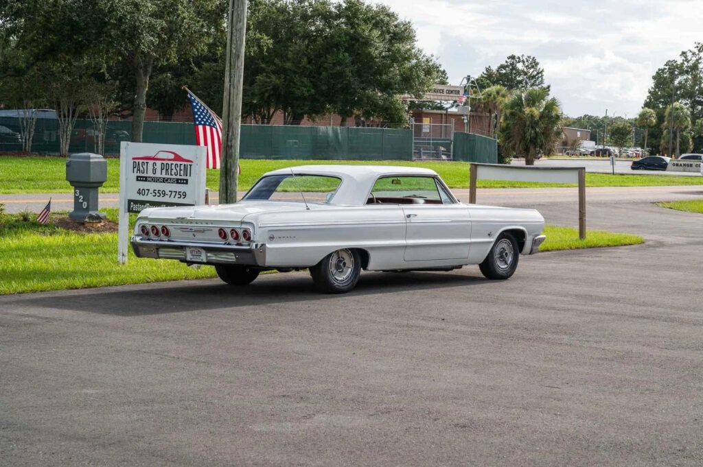 1964 Chevrolet Impala 409 4 Speed