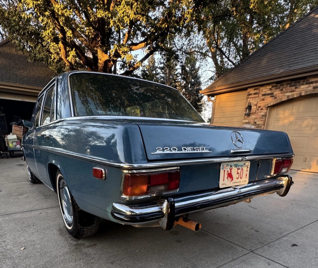 1971 Mercedes-Benz 200 D 220d