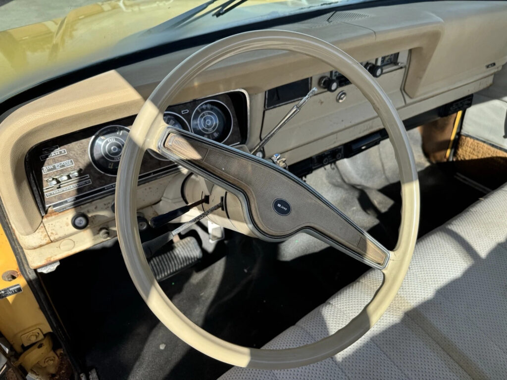 1974 Jeep J10 4 Wheel Drive