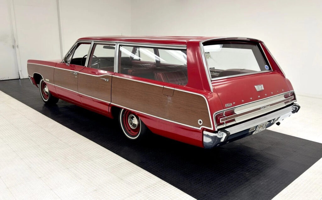 1968 Plymouth Fury III Sport Suburban Station Wagon