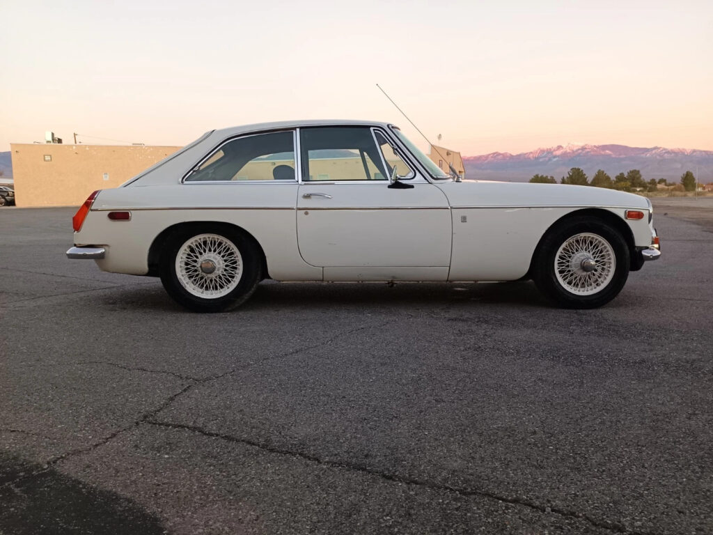 1970 MG MGB “barn Find” GT Hardtop CA car