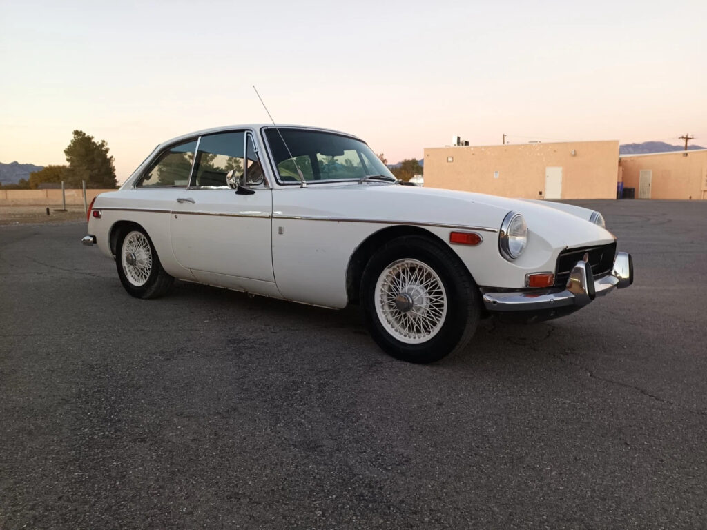1970 MG MGB “barn Find” GT Hardtop CA car