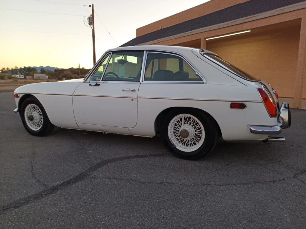 1970 MG MGB “barn Find” GT Hardtop CA car