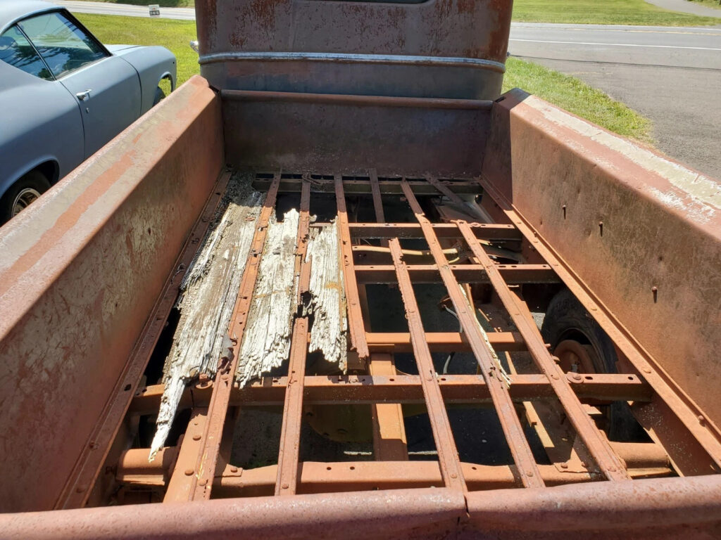 1946 Chevrolet Pickups
