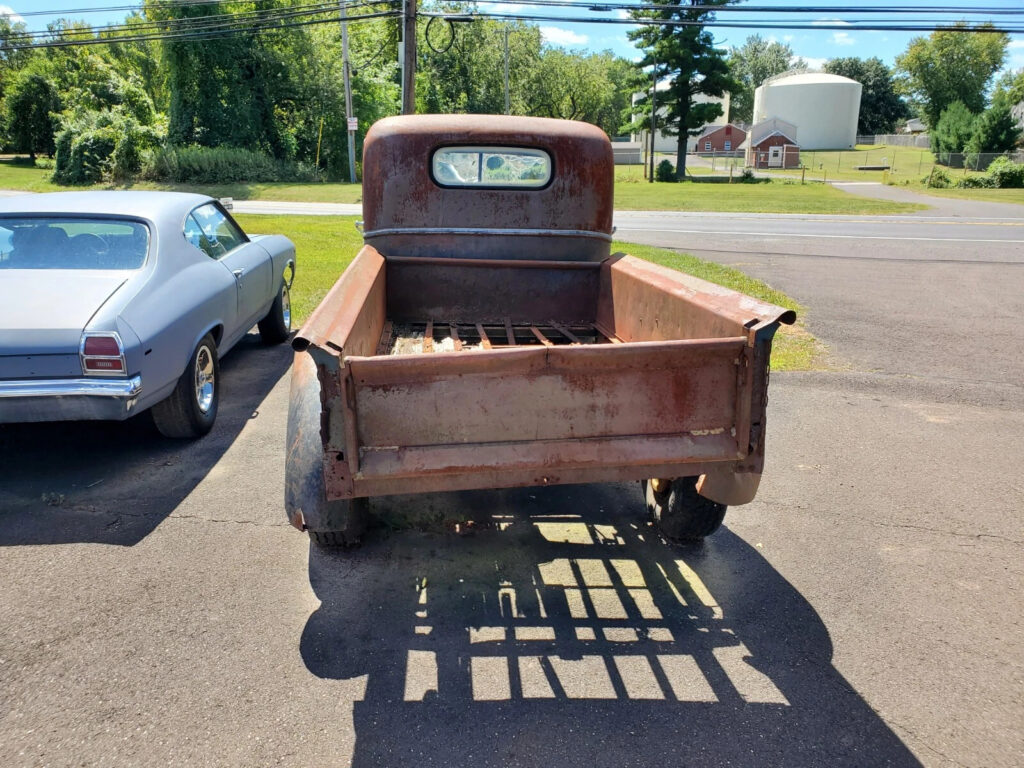 1946 Chevrolet Pickups