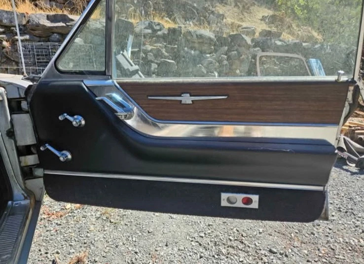 1964 Ford Thunderbird