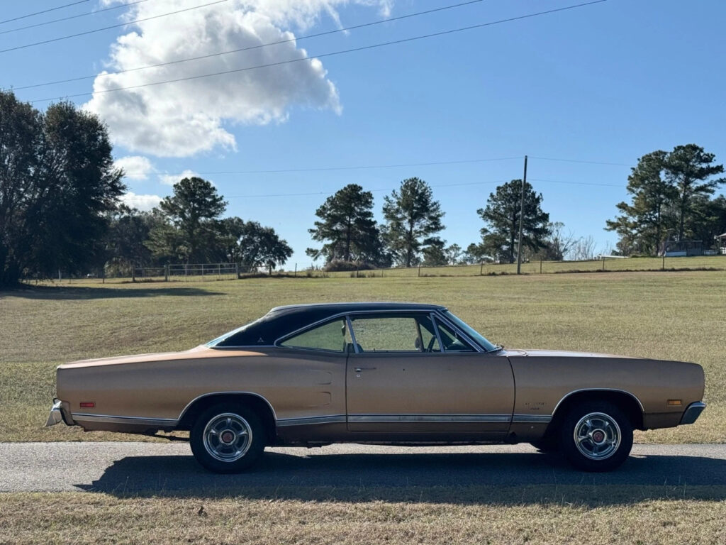 1969 Dodge Coronet 1 Owner Barn Find Survivor All Numbers Matching 65k Miles
